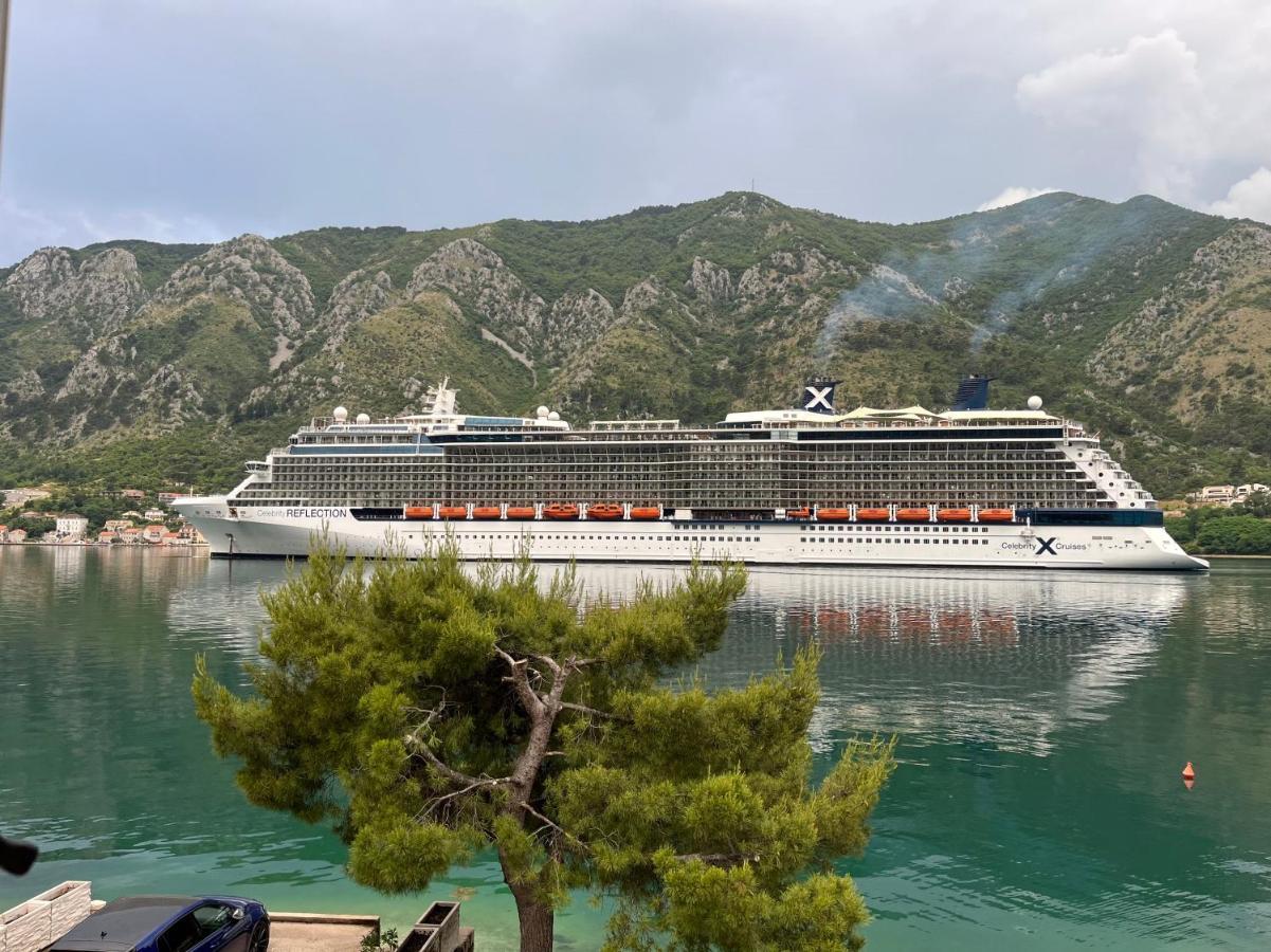 Villa Miramare , Dobrota Seafront Kotor Exterior foto